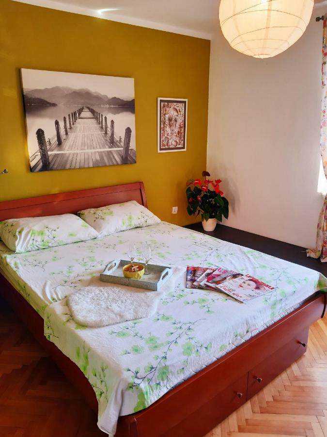Apartment The Royal Square Cetinje Exterior foto